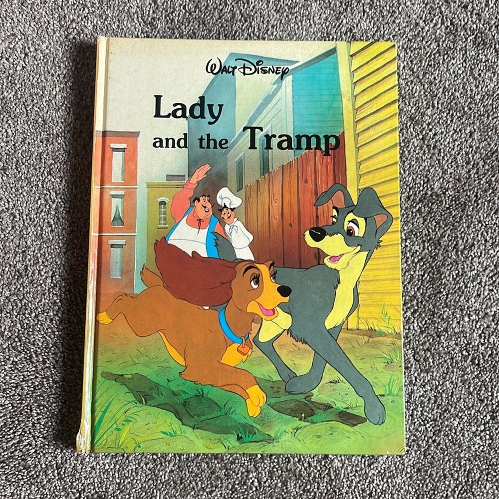 This is a hardcover book of Walt Disney's Lady and the Tramp, published in 1986.